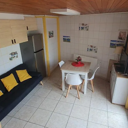 L'azur - Maison Avec Terrasse Proche בית נופש